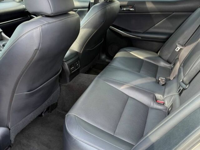 Лексус ІС 2015 у Києві на Automoto.ua Сірий Лексус ІС, об'ємом двигуна 2.5 л та пробігом 210 тис. км за 16500 $, фото 4 на Automoto.ua