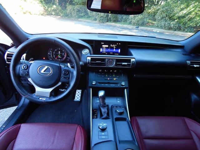 Серый Лексус ИС, объемом двигателя 2.5 л и пробегом 70 тыс. км за 7000 $, фото 8 на Automoto.ua