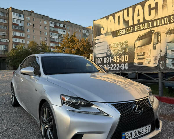 Сірий Лексус ІС, об'ємом двигуна 2.5 л та пробігом 155 тис. км за 17500 $, фото 5 на Automoto.ua