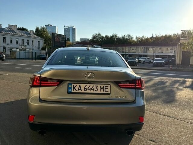 Серый Лексус ИС, объемом двигателя 2.5 л и пробегом 161 тыс. км за 17500 $, фото 6 на Automoto.ua