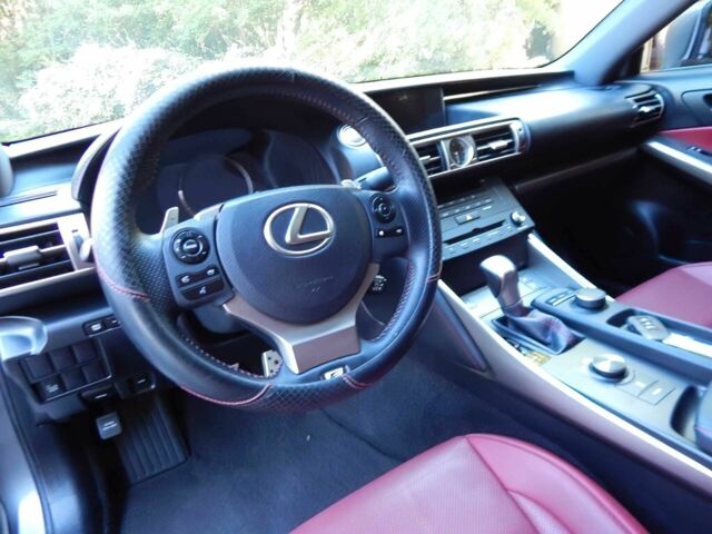 Серый Лексус ИС, объемом двигателя 2.5 л и пробегом 70 тыс. км за 7000 $, фото 15 на Automoto.ua