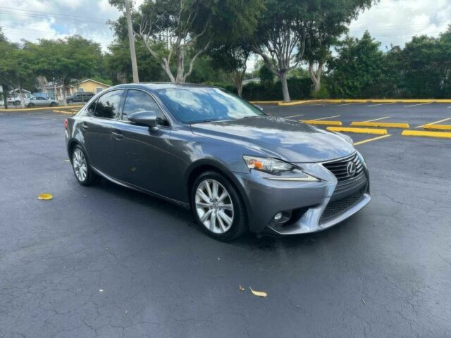 Серый Лексус ИС, объемом двигателя 2.5 л и пробегом 80 тыс. км за 10000 $, фото 2 на Automoto.ua