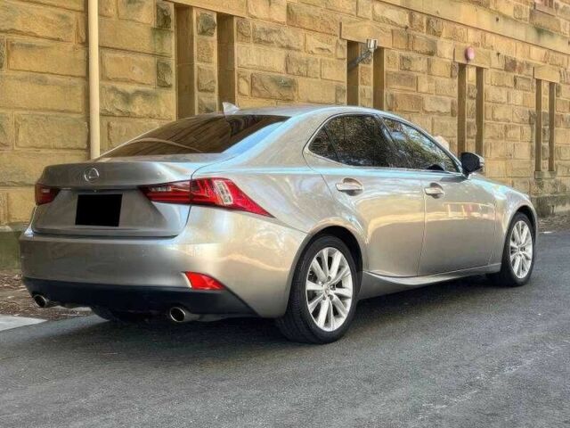 Сірий Лексус ІС, об'ємом двигуна 2.5 л та пробігом 112 тис. км за 4600 $, фото 4 на Automoto.ua