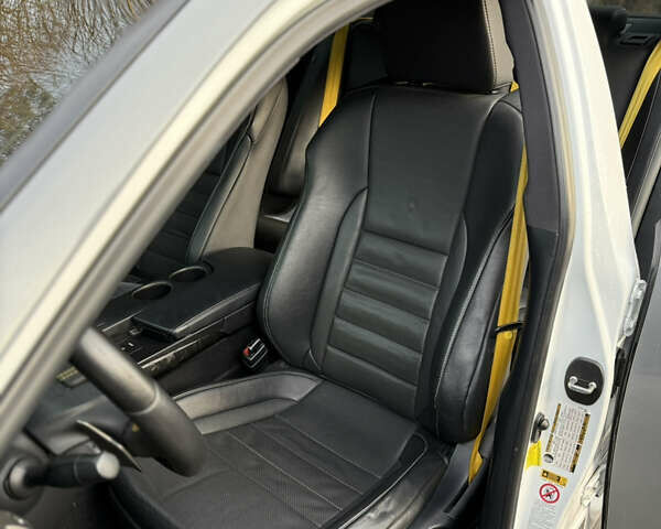 Серый Лексус ИС, объемом двигателя 2 л и пробегом 180 тыс. км за 17500 $, фото 12 на Automoto.ua