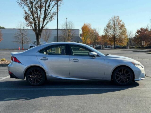 Сірий Лексус ІС, об'ємом двигуна 2.5 л та пробігом 73 тис. км за 14550 $, фото 2 на Automoto.ua