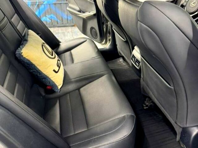 Сірий Лексус ІС, об'ємом двигуна 2 л та пробігом 145 тис. км за 21200 $, фото 11 на Automoto.ua