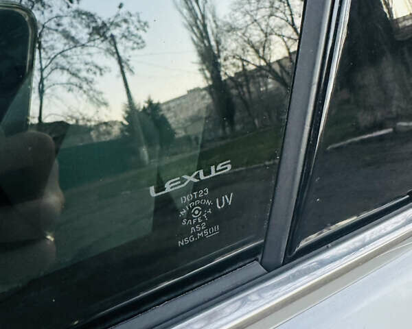 Сірий Лексус ІС, об'ємом двигуна 2 л та пробігом 128 тис. км за 16600 $, фото 9 на Automoto.ua