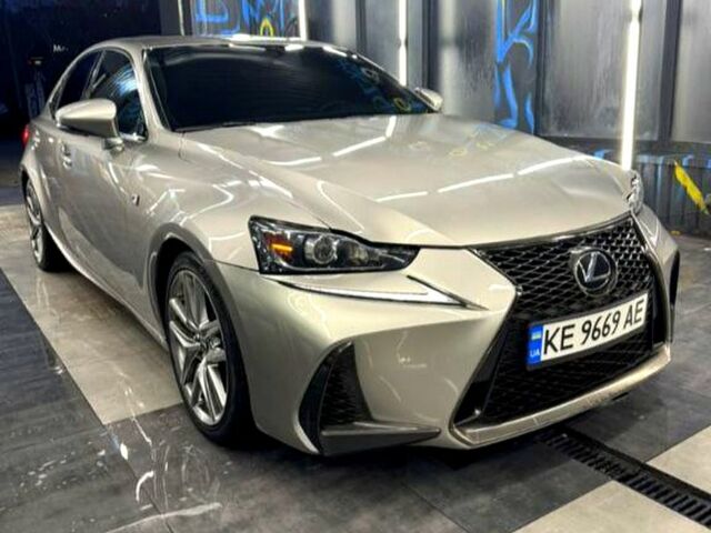 Сірий Лексус ІС, об'ємом двигуна 2 л та пробігом 145 тис. км за 21200 $, фото 1 на Automoto.ua