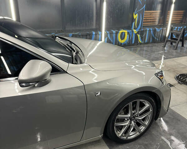 Сірий Лексус ІС, об'ємом двигуна 2 л та пробігом 145 тис. км за 23000 $, фото 16 на Automoto.ua