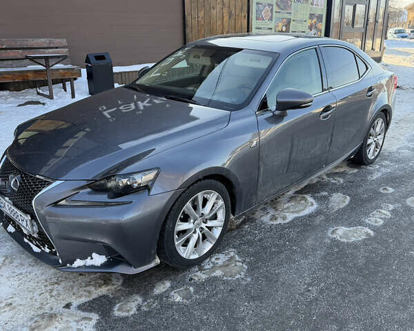 Сірий Лексус ІС, об'ємом двигуна 2 л та пробігом 124 тис. км за 18800 $, фото 2 на Automoto.ua