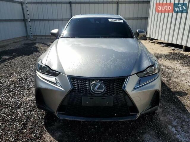 Серый Лексус ИС, объемом двигателя 2 л и пробегом 105 тыс. км за 5500 $, фото 4 на Automoto.ua