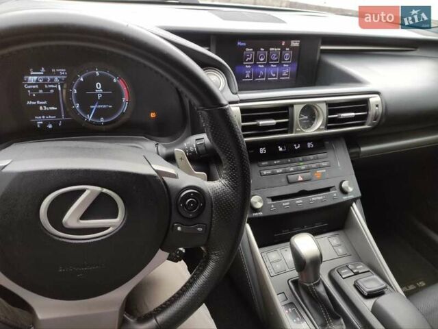 Серый Лексус ИС, объемом двигателя 2 л и пробегом 109 тыс. км за 15400 $, фото 8 на Automoto.ua