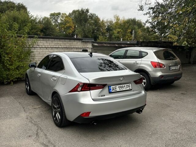 Сірий Лексус ІС, об'ємом двигуна 2 л та пробігом 109 тис. км за 14900 $, фото 3 на Automoto.ua