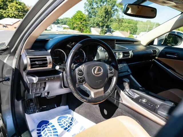 Сірий Лексус ІС, об'ємом двигуна 3.5 л та пробігом 97 тис. км за 5715 $, фото 6 на Automoto.ua