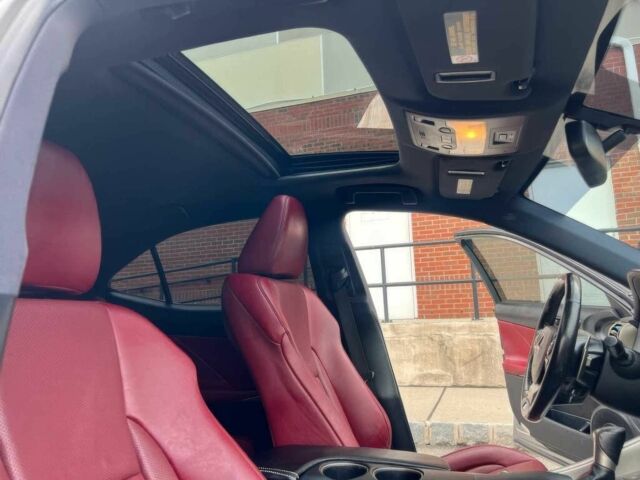 Серый Лексус ИС, объемом двигателя 3.5 л и пробегом 75 тыс. км за 7000 $, фото 9 на Automoto.ua