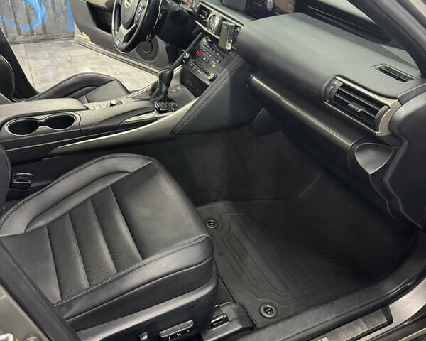 Сірий Лексус ІС, об'ємом двигуна 2 л та пробігом 145 тис. км за 23000 $, фото 28 на Automoto.ua