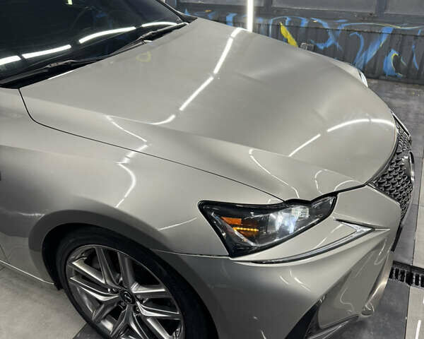 Сірий Лексус ІС, об'ємом двигуна 2 л та пробігом 145 тис. км за 23000 $, фото 17 на Automoto.ua