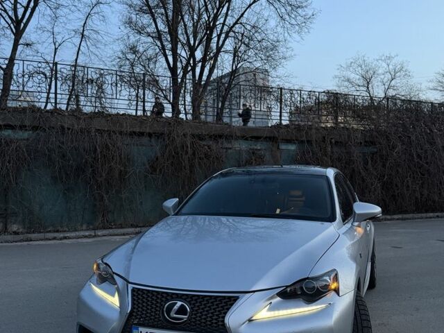 Сірий Лексус ІС, об'ємом двигуна 2 л та пробігом 130 тис. км за 15499 $, фото 5 на Automoto.ua