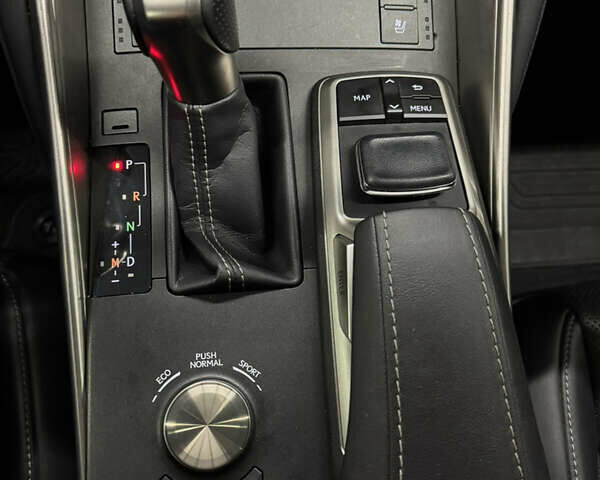 Сірий Лексус ІС, об'ємом двигуна 2 л та пробігом 145 тис. км за 23000 $, фото 38 на Automoto.ua