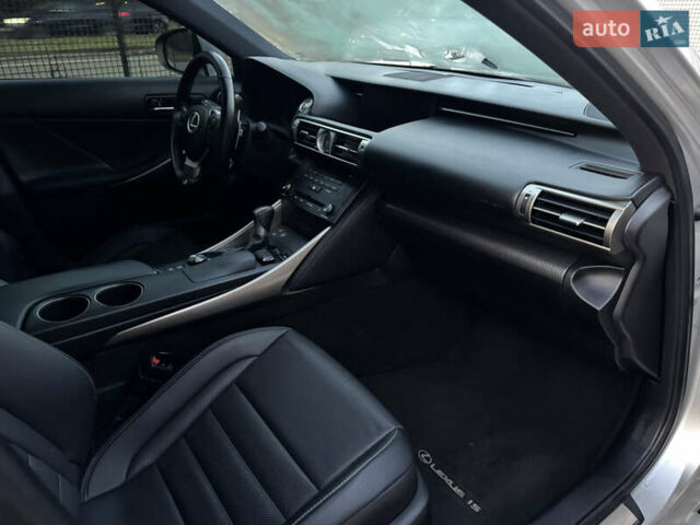 Лексус ИС 2016 в Запорожье на Automoto.ua Серый Лексус ИС, объемом двигателя 2 л и пробегом 109 тыс. км за 13999 $, фото 7 на Automoto.ua