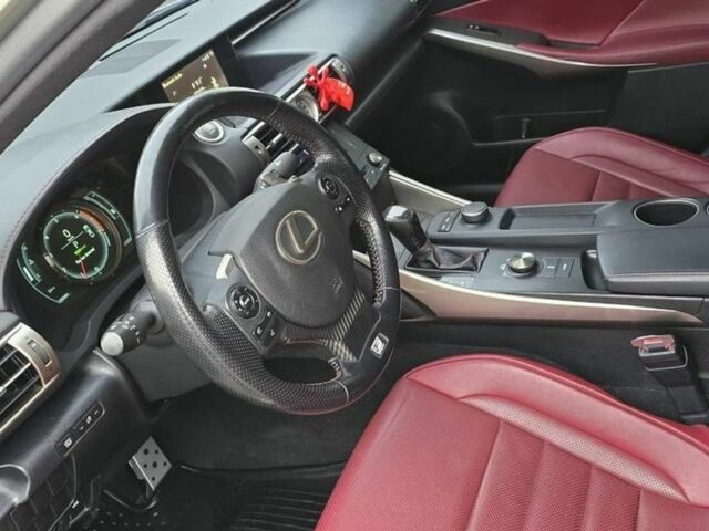 Сірий Лексус ІС, об'ємом двигуна 2 л та пробігом 130 тис. км за 22000 $, фото 6 на Automoto.ua