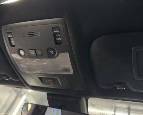 Сірий Лексус ІС, об'ємом двигуна 2 л та пробігом 145 тис. км за 21200 $, фото 13 на Automoto.ua