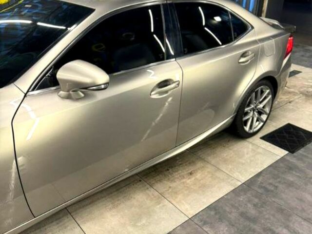 Сірий Лексус ІС, об'ємом двигуна 2 л та пробігом 145 тис. км за 21200 $, фото 3 на Automoto.ua