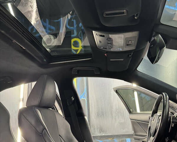 Сірий Лексус ІС, об'ємом двигуна 2 л та пробігом 145 тис. км за 23000 $, фото 29 на Automoto.ua