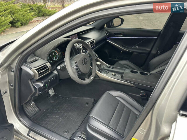 Сірий Лексус ІС, об'ємом двигуна 2 л та пробігом 87 тис. км за 18999 $, фото 12 на Automoto.ua