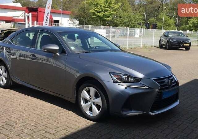 Серый Лексус ИС, объемом двигателя 2.49 л и пробегом 165 тыс. км за 37000 $, фото 1 на Automoto.ua