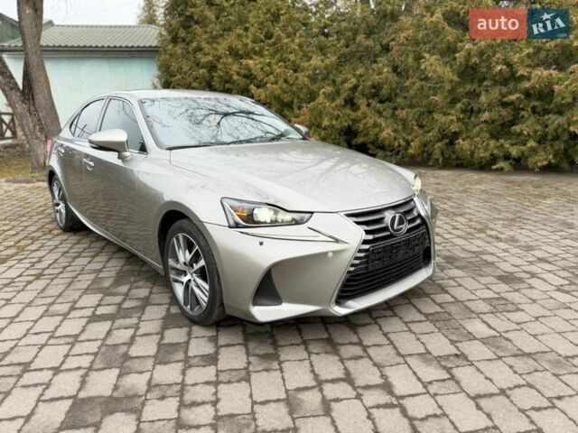 Серый Лексус ИС, объемом двигателя 2 л и пробегом 98 тыс. км за 20400 $, фото 5 на Automoto.ua