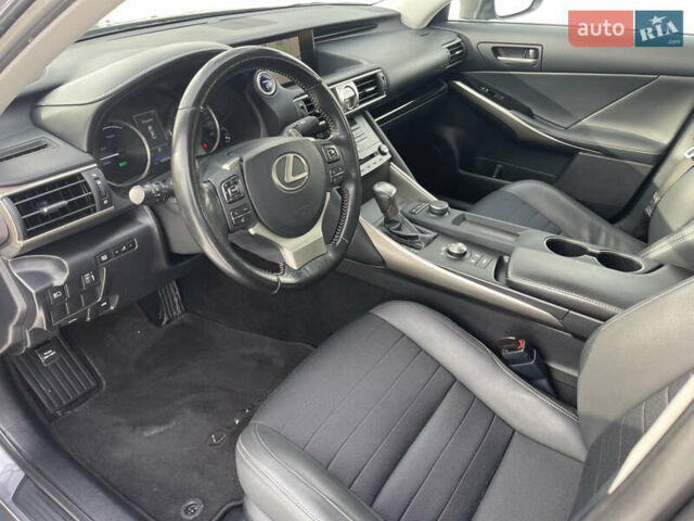 Серый Лексус ИС, объемом двигателя 2.5 л и пробегом 165 тыс. км за 19500 $, фото 29 на Automoto.ua