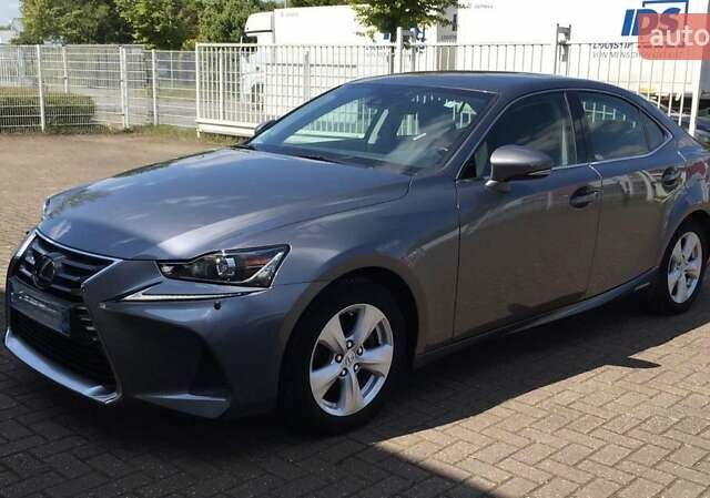 Серый Лексус ИС, объемом двигателя 2.49 л и пробегом 165 тыс. км за 37000 $, фото 3 на Automoto.ua