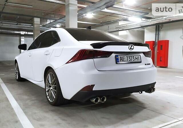 Серый Лексус ИС, объемом двигателя 2 л и пробегом 57 тыс. км за 21500 $, фото 16 на Automoto.ua