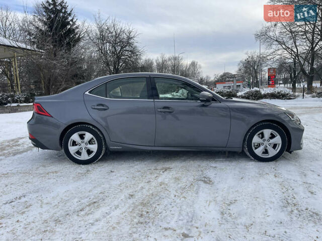 Серый Лексус ИС, объемом двигателя 2.5 л и пробегом 165 тыс. км за 19900 $, фото 13 на Automoto.ua