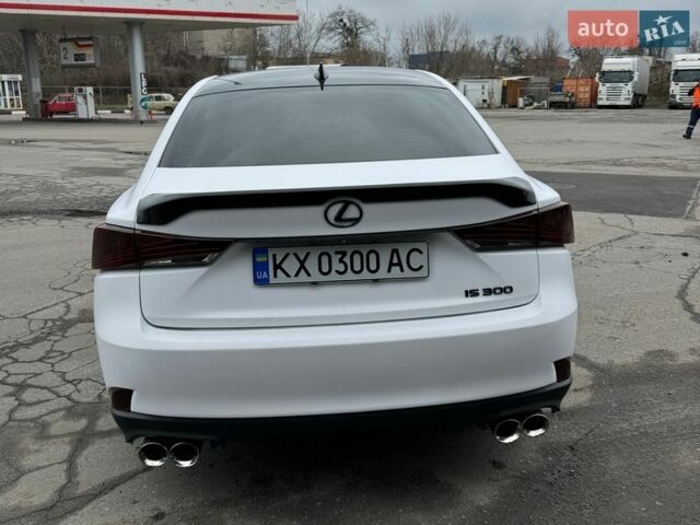 Серый Лексус ИС, объемом двигателя 2 л и пробегом 61 тыс. км за 22000 $, фото 4 на Automoto.ua