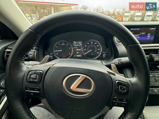 Серый Лексус ИС, объемом двигателя 2 л и пробегом 61 тыс. км за 22000 $, фото 26 на Automoto.ua