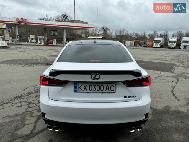Серый Лексус ИС, объемом двигателя 2 л и пробегом 61 тыс. км за 22000 $, фото 24 на Automoto.ua