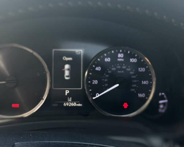 Серый Лексус ИС, объемом двигателя 2 л и пробегом 110 тыс. км за 18900 $, фото 9 на Automoto.ua