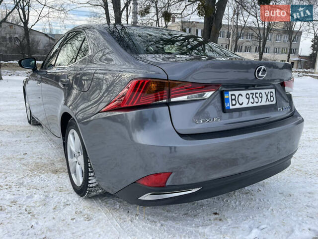 Серый Лексус ИС, объемом двигателя 2.5 л и пробегом 165 тыс. км за 19500 $, фото 8 на Automoto.ua