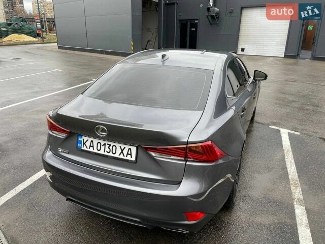 Серый Лексус ИС, объемом двигателя 2 л и пробегом 75 тыс. км за 23300 $, фото 4 на Automoto.ua