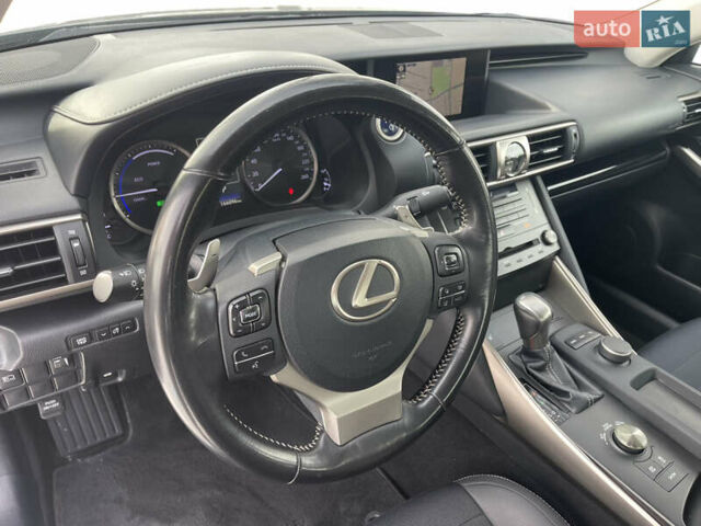 Серый Лексус ИС, объемом двигателя 2.5 л и пробегом 165 тыс. км за 19500 $, фото 30 на Automoto.ua