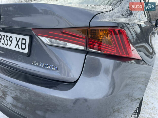 Серый Лексус ИС, объемом двигателя 2.5 л и пробегом 165 тыс. км за 19500 $, фото 24 на Automoto.ua