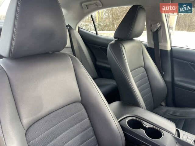 Серый Лексус ИС, объемом двигателя 2.5 л и пробегом 165 тыс. км за 19900 $, фото 60 на Automoto.ua