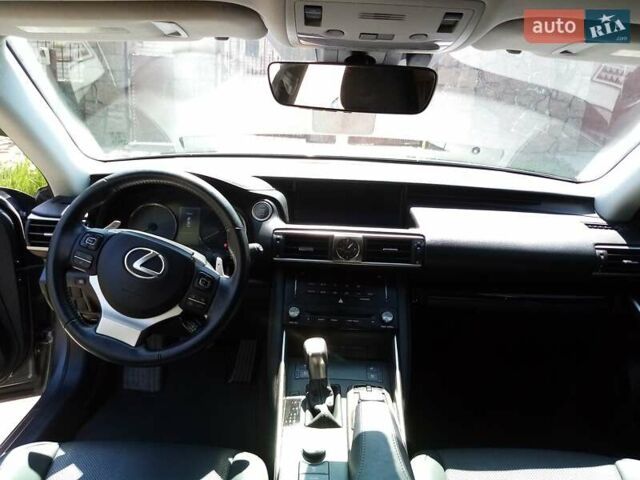 Сірий Лексус ІС, об'ємом двигуна 2 л та пробігом 74 тис. км за 21000 $, фото 10 на Automoto.ua