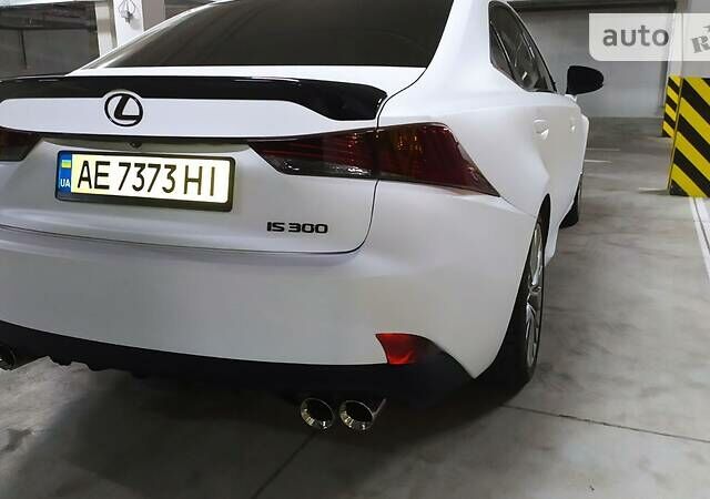 Серый Лексус ИС, объемом двигателя 2 л и пробегом 57 тыс. км за 21500 $, фото 15 на Automoto.ua