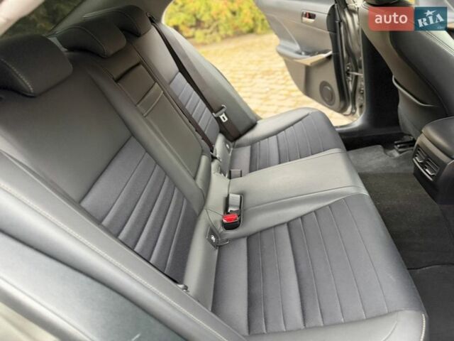 Серый Лексус ИС, объемом двигателя 2 л и пробегом 98 тыс. км за 20400 $, фото 35 на Automoto.ua