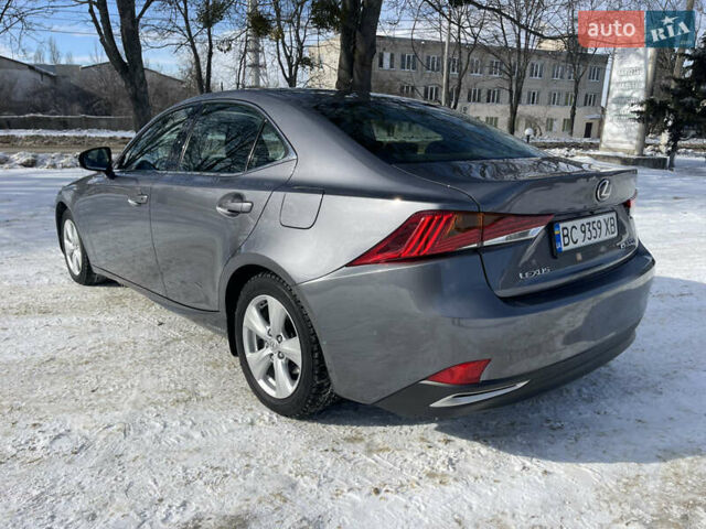 Серый Лексус ИС, объемом двигателя 2.5 л и пробегом 165 тыс. км за 19500 $, фото 2 на Automoto.ua