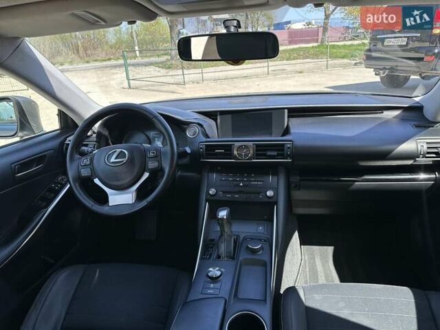 Сірий Лексус ІС, об'ємом двигуна 2 л та пробігом 98 тис. км за 21200 $, фото 11 на Automoto.ua