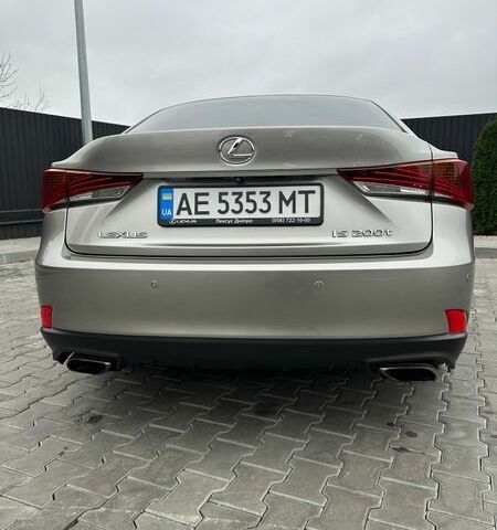 Серый Лексус ИС, объемом двигателя 2 л и пробегом 165 тыс. км за 23000 $, фото 14 на Automoto.ua